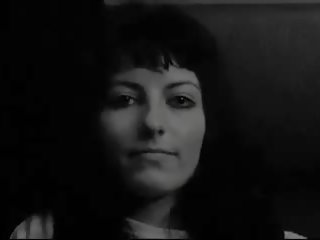 Ulkaantjes 1976: विंटेज grown-up सेक्स वीडियो प्रदर्शन 24