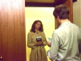Brunnette takes pics 1981 with christine ireng: x rated movie 1b