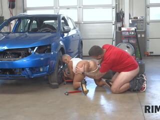 Rim4k Car Mechanic’s Anus is Tongued by a Sexy. | xHamster