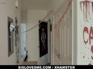 SisLovesMe - bewitching Costumed Stepsis Sucks Off Her Creepy Step