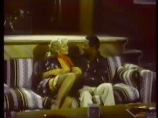 Outrageous volwassen video- scènes van de 1970s, gratis seks film d0