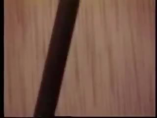 Retro bober eaters: majhna prsi x ocenjeno video prikaži f8