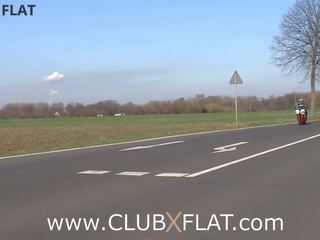 Clubxflat- 騎自行車的人 女神 towed immediately 後 breakdown: 免費 色情 ba