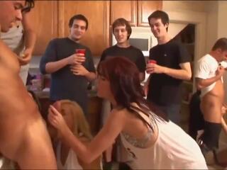 Sedusive College Girls set up an Orgy at a Frat House Party