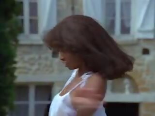 Petites culottes chaudes et mouillees 1982: vapaa xxx elokuva 0e