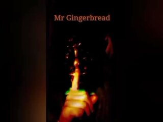 Ponas gingerbread užsideda spenelis į bjaurybė skylė tada dulkina nešvankus milf į as šikna