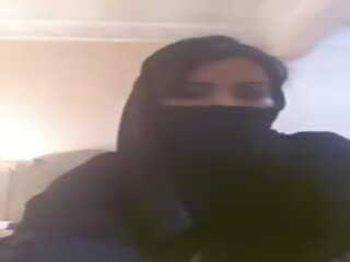 Arab Women in Hijab Showing Her Titties, adult clip a6 | xHamster