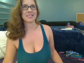 Curvy Amber Camshow Strip Tease, Free dirty clip 34