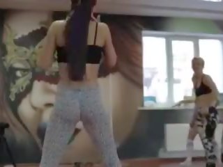 ロシア twerk クラス: フリー twerking セックス ビデオ ビデオ 図4b